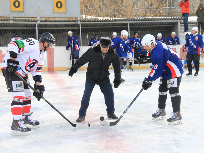 В Ирбите состоялся благотворительный хоккейный матч