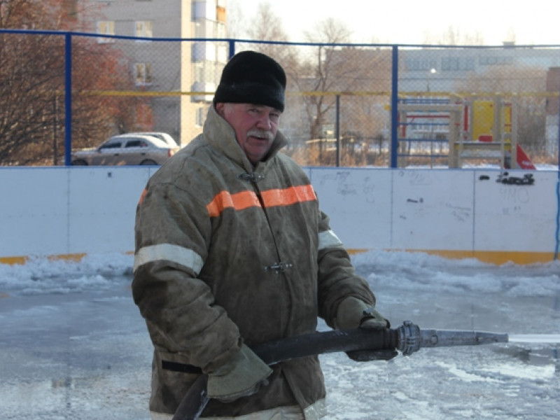 Каток от добровольцев