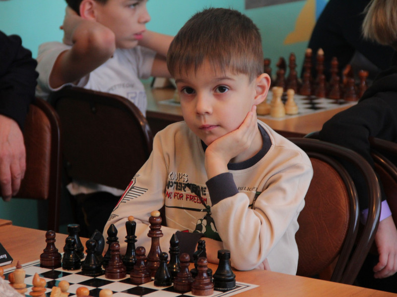 В Ирбите состоялся шахматный турнир "Папа, мама, я – шахматная семья"