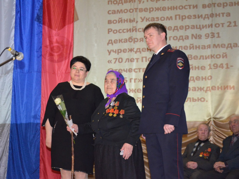 В Ирбитском районе начальник территориального отдела принял участие в поздравлении ветеранов