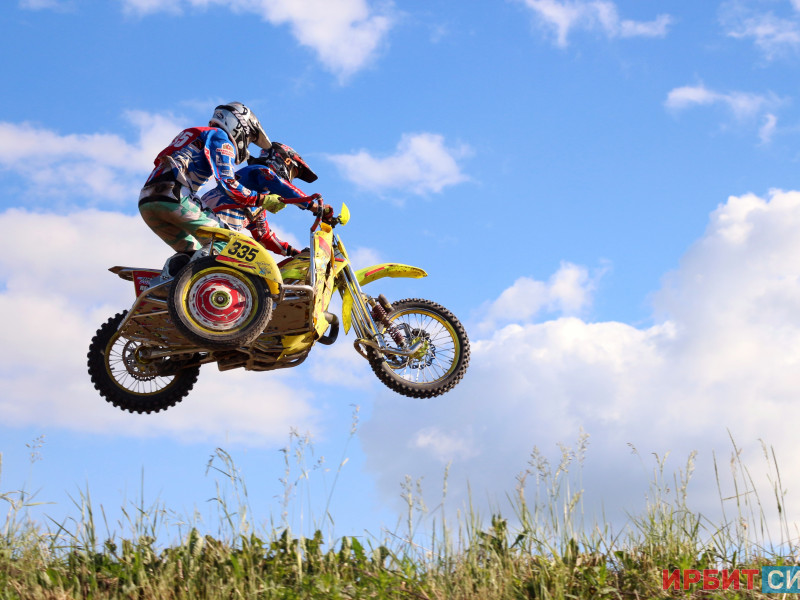 В Ирбите прошел второй этап Чемпионата России по мотокроссу на мотоциклах с колясками