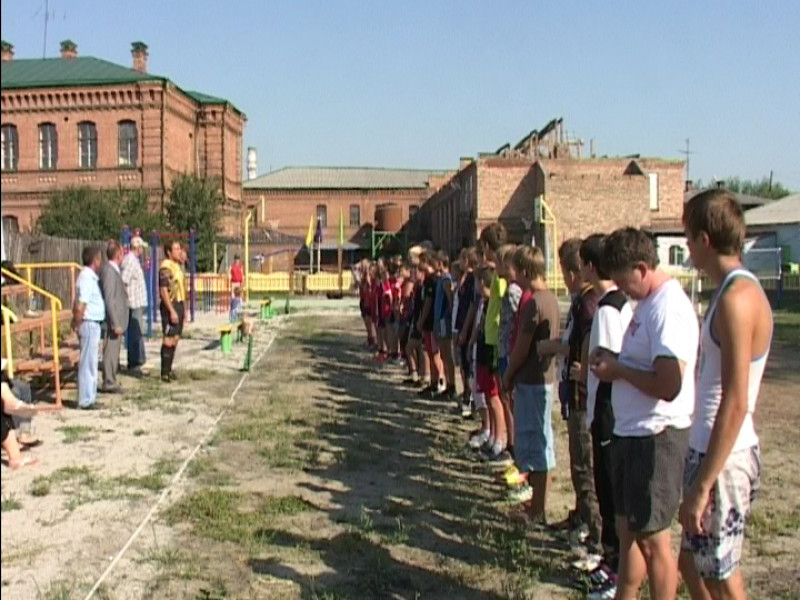 В 1 школе новая спортивная площадка
