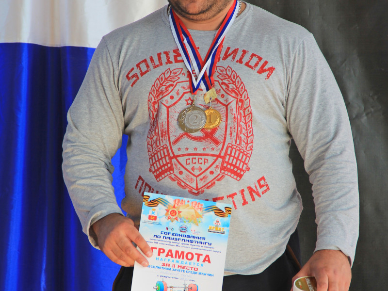 Команда Ирбита заняла первое место (в командном зачете) по классическому жиму штанги лежа на Открытом областной турнир по пауэрлифтингу