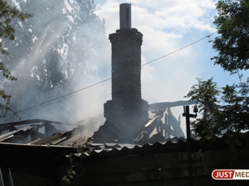 Ирбитские полицейские спасли из огня жильцов двух домов