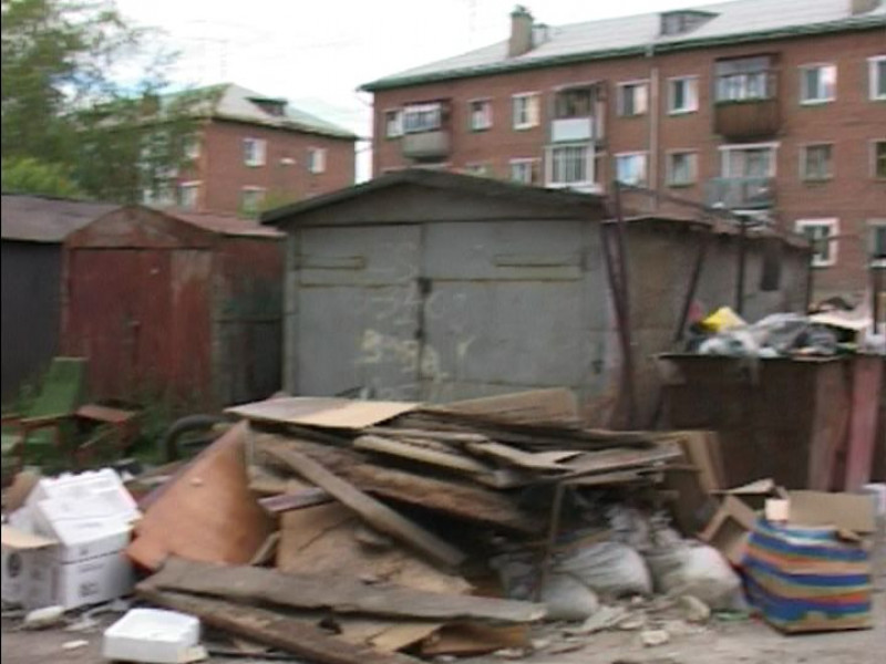 Актуально. Гора мусора растёт