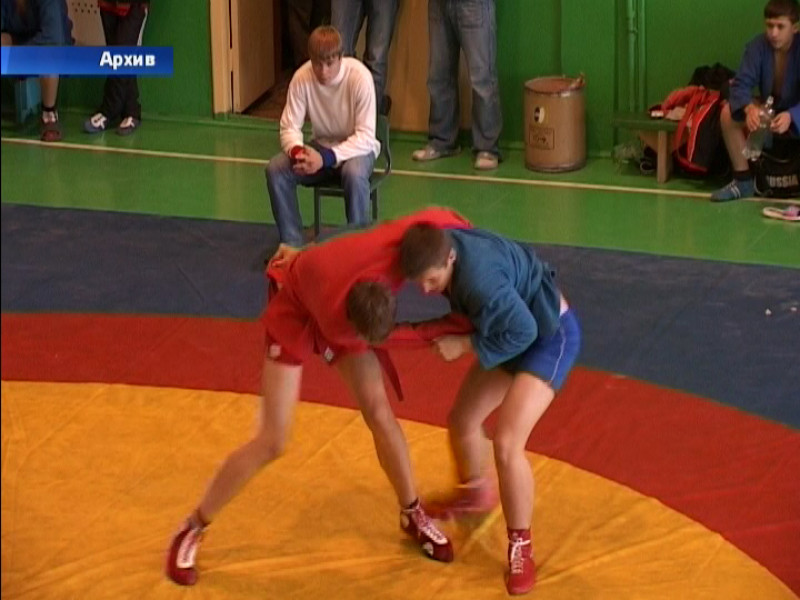 Ирбитские самбисты в призёрах