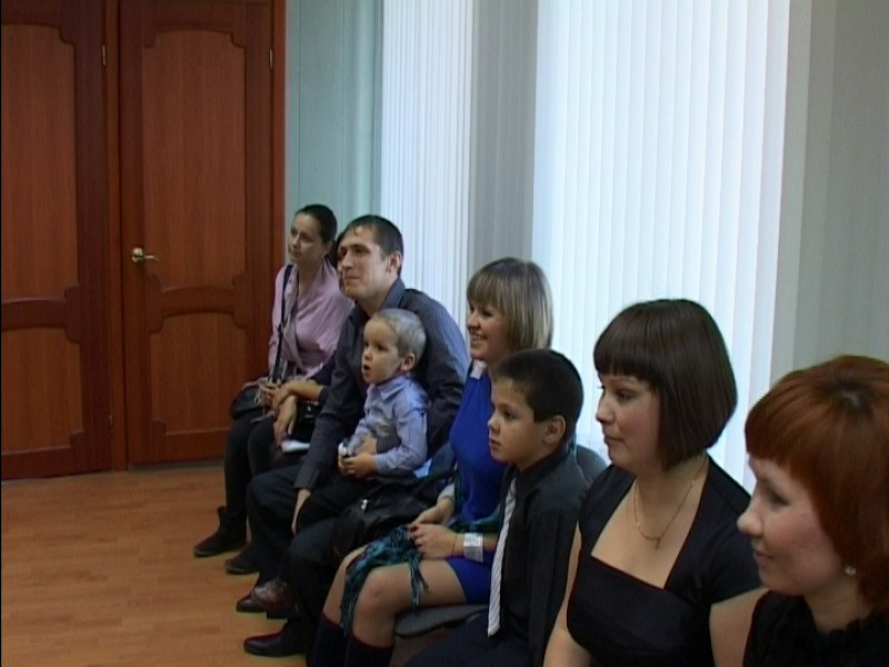 В Ирбите вручили свидетельства на приобретение жилья