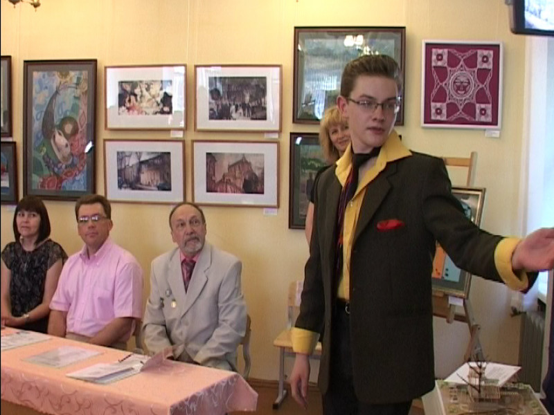 У художников - выпускной