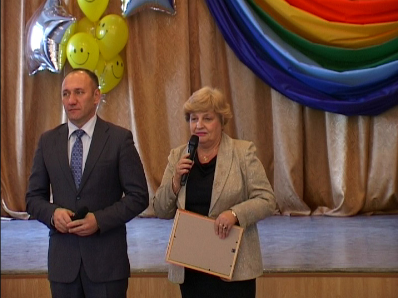 В 10 школе юбилей