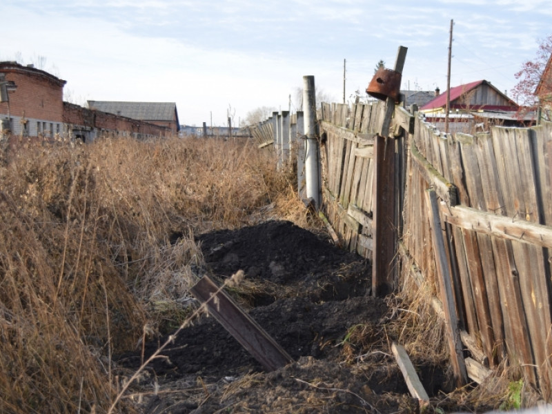 В Ирбите полицейские задержали злоумышленников при попытке скрыться с места преступления