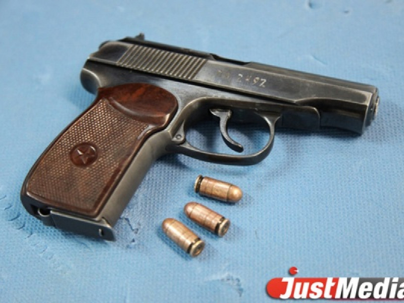 Руководители ирбитской полиции лично задержали вооруженных злоумышленников