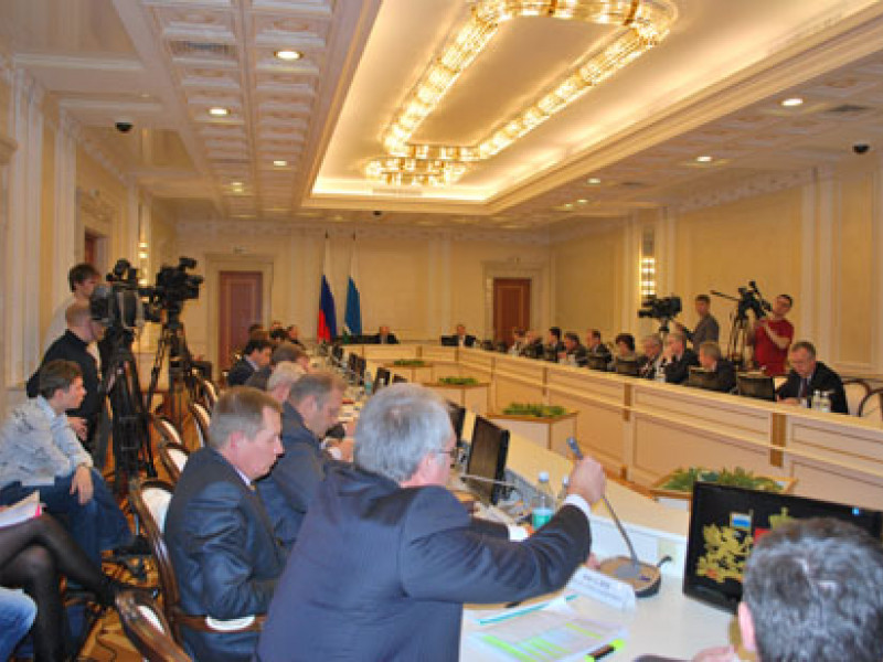 Так себе перспектива. В Свердловской области муниципалитеты не заключили контракты на уборку дорог от снега