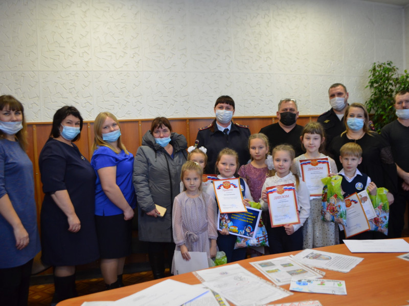 В Ирбите победители конкурса «Письмо водителю» получили заслуженные награды