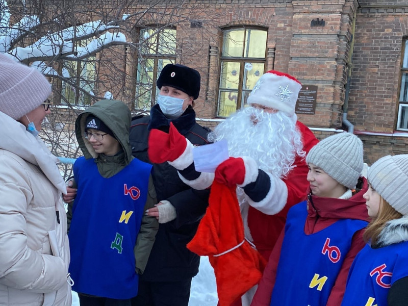  В Ирбите состоялась новогодняя акция «Письмо водителю»