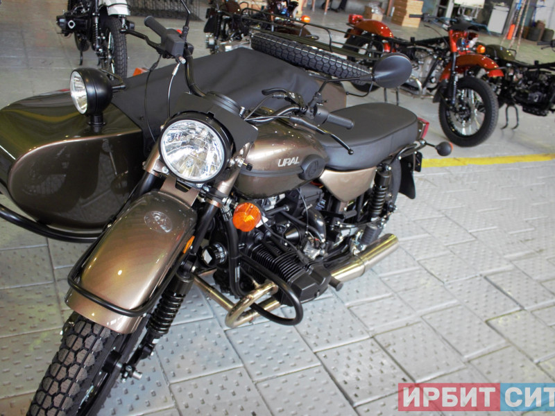 Мотоцикл Урал, сборочный цех мотозавода г. Ирбит