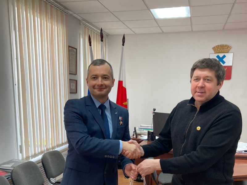 В рамках программы "Года Героев" Ирбит посетил долгожданный гость - Дамир Юсупов