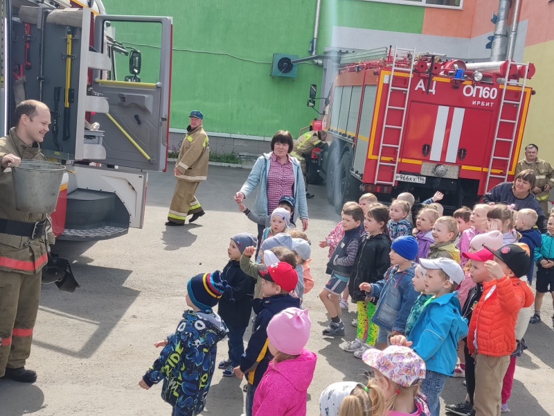 В детском саду № 9 проведена тренировка  по отработке эвакуации и тушению условного очага пожара