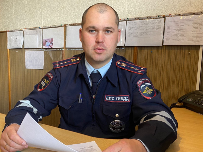Врио начальника ОГИБДД МО МВД России «Ирбитский» капитан полиции Сергей Гусаров