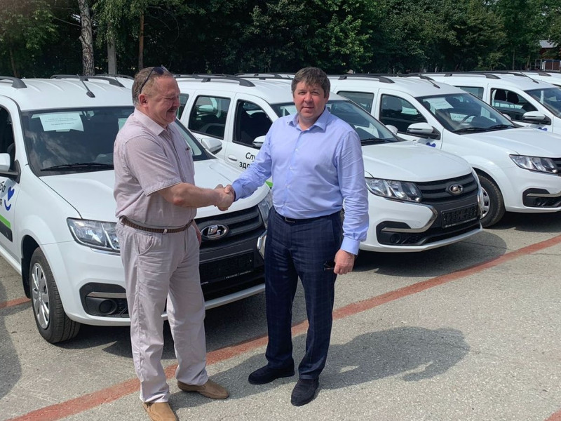 Ирбитская ЦГБ получила пять новых автомобилей