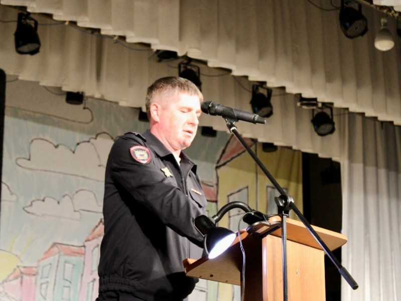 В Ирбите сотрудники полиции выступили на городском родительском собрании