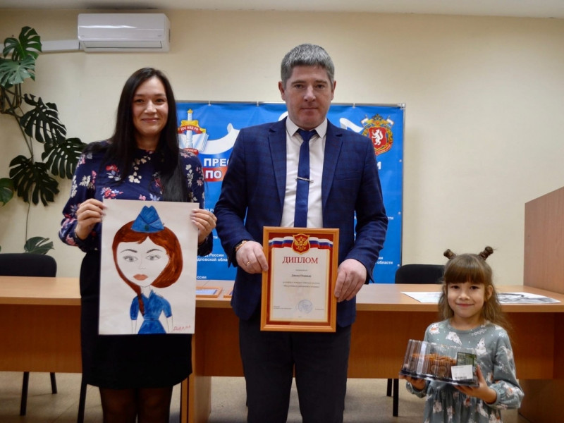 В Ирбите состоялось награждение победителей конкурса «Мои родители работают в полиции»