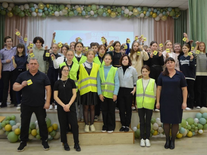 В Ирбите сотрудники Госавтоинспекции с общественниками провели урок безопасности дорожного движения