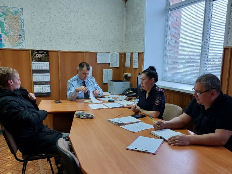 В Ирбите в рамках акции «Гражданский мониторинг» Общественный совет проверил РЭО ОГИБДД МО МВД России «Ирбитский»