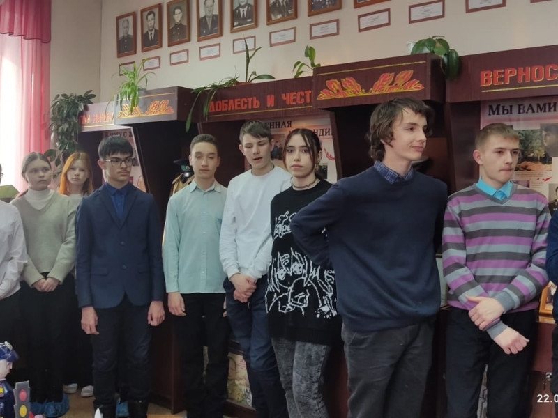 Ирбитские полицейские рассказали школьникам о службе в органах внутренних дел