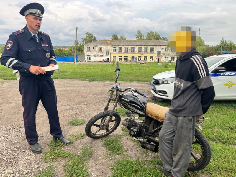 Сотрудники Госавтоинспекции г. Ирбита отстранили от управления мототранспортными средствами 6 несовершеннолетних