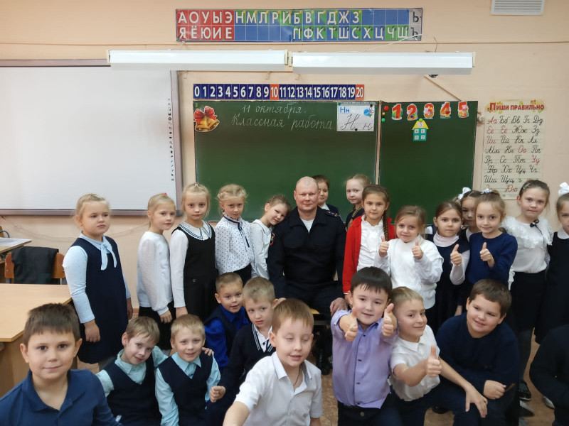 Командир ОВ ДПС Госавтоинспекции г. Ирбита принял участие в «Разговоре о важном»