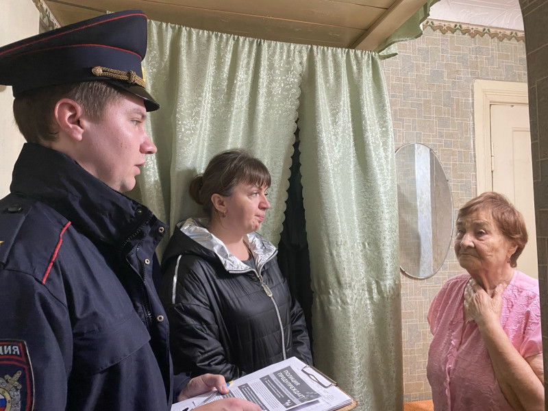 Полиция Ирбита проводит профилактические беседы по мошенничеству