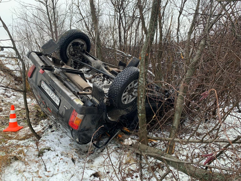 Небезопасный маневр и игнорирование мерами пассивной безопасности привели к смертельному ДТП на 79 км автодороги В.Синячиха-Ирбит