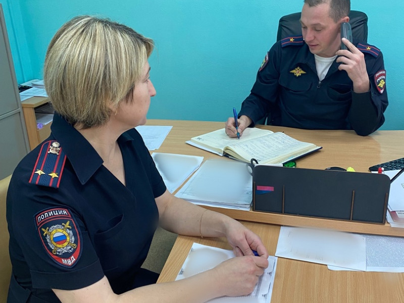 Ирбитские полицейские провели горячую линию оказания бесплатной юридической помощи