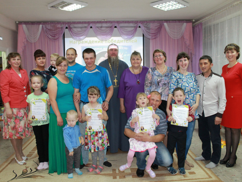 В детском саду №6 прошло мероприятие «Тепло семейного очага» посвященное Дню семьи, любви и верности