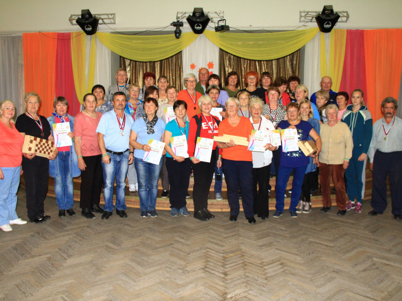 В Ирбите состоялся спортивный праздник для пенсионеров