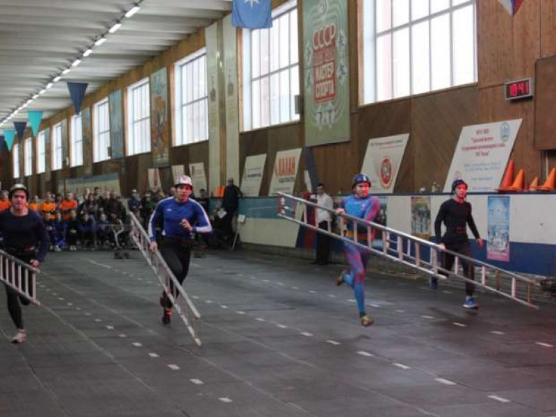 Юношеский чемпионат по пожарно-спасательному спорту имени Б.Ф. Мокроусова прошел в Екатеринбурге