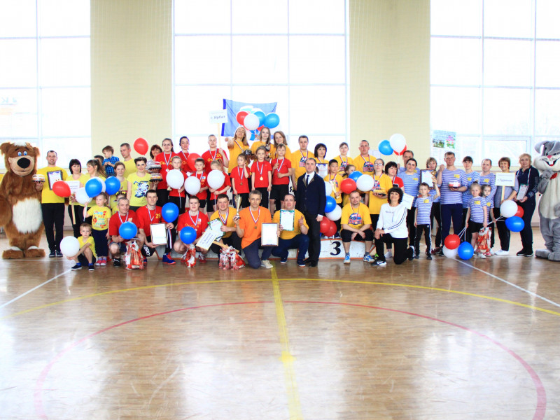 В Ирбите прошла спортивная эстафета «Папа, мама, я – спортивная семья»