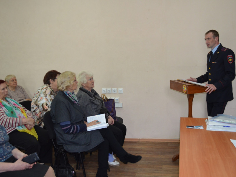 В Ирбите состоялась профилактическая беседа с ветеранами «Осторожно мошенники!»