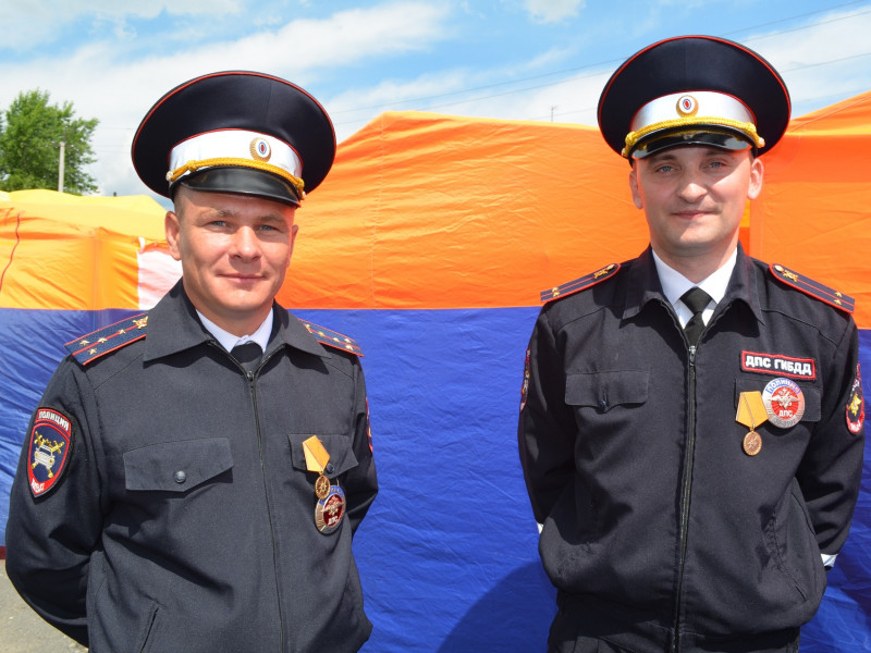 Сотрудникам полиции города Ирбита вручили ведомственные награды