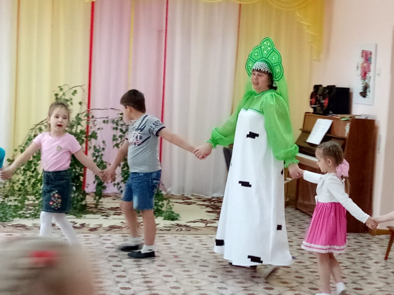 "Праздник русской березки" в детском саду №19